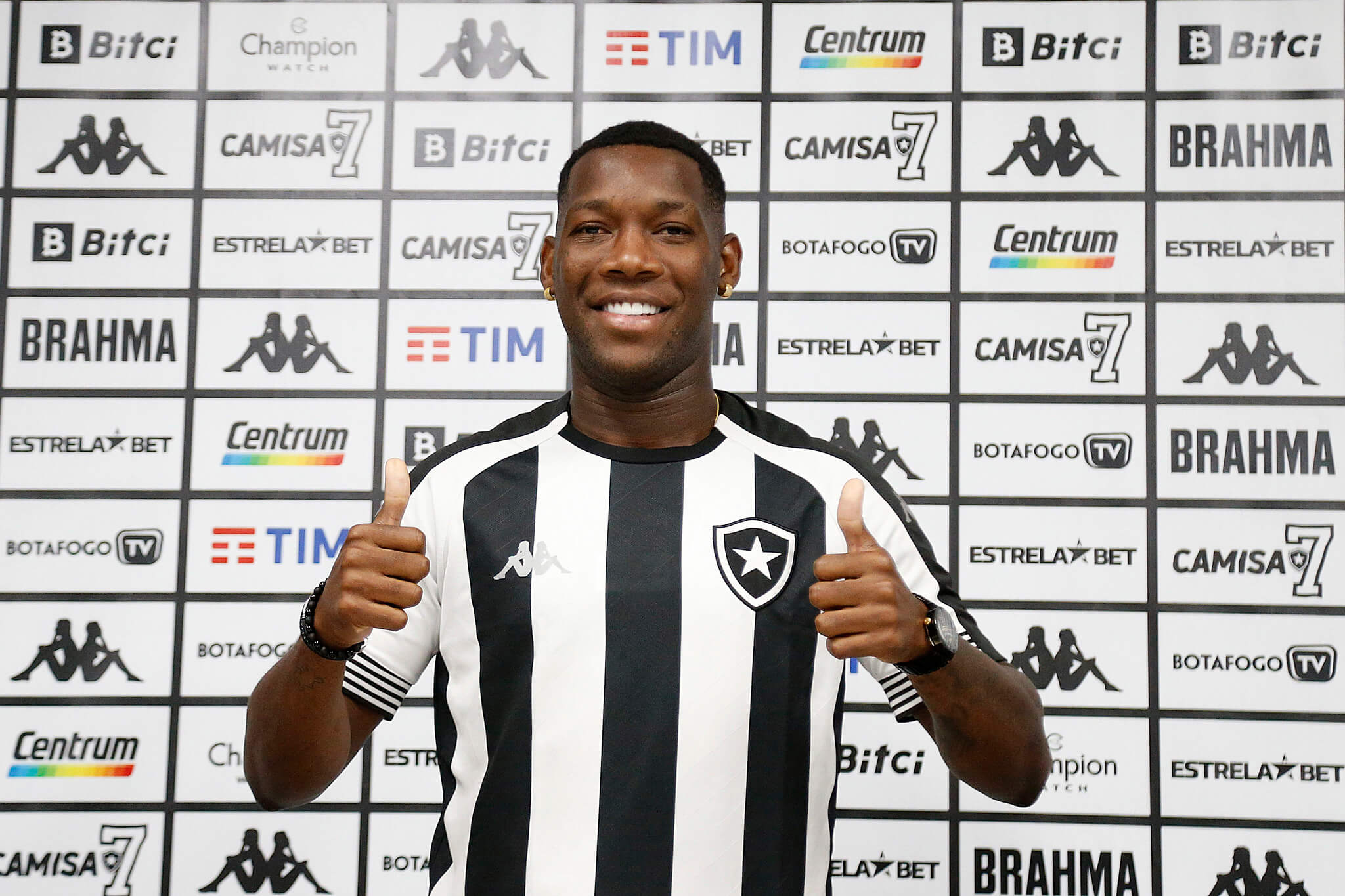 Patrick de Paula é, até o momento, o principal reforço do Botafogo
