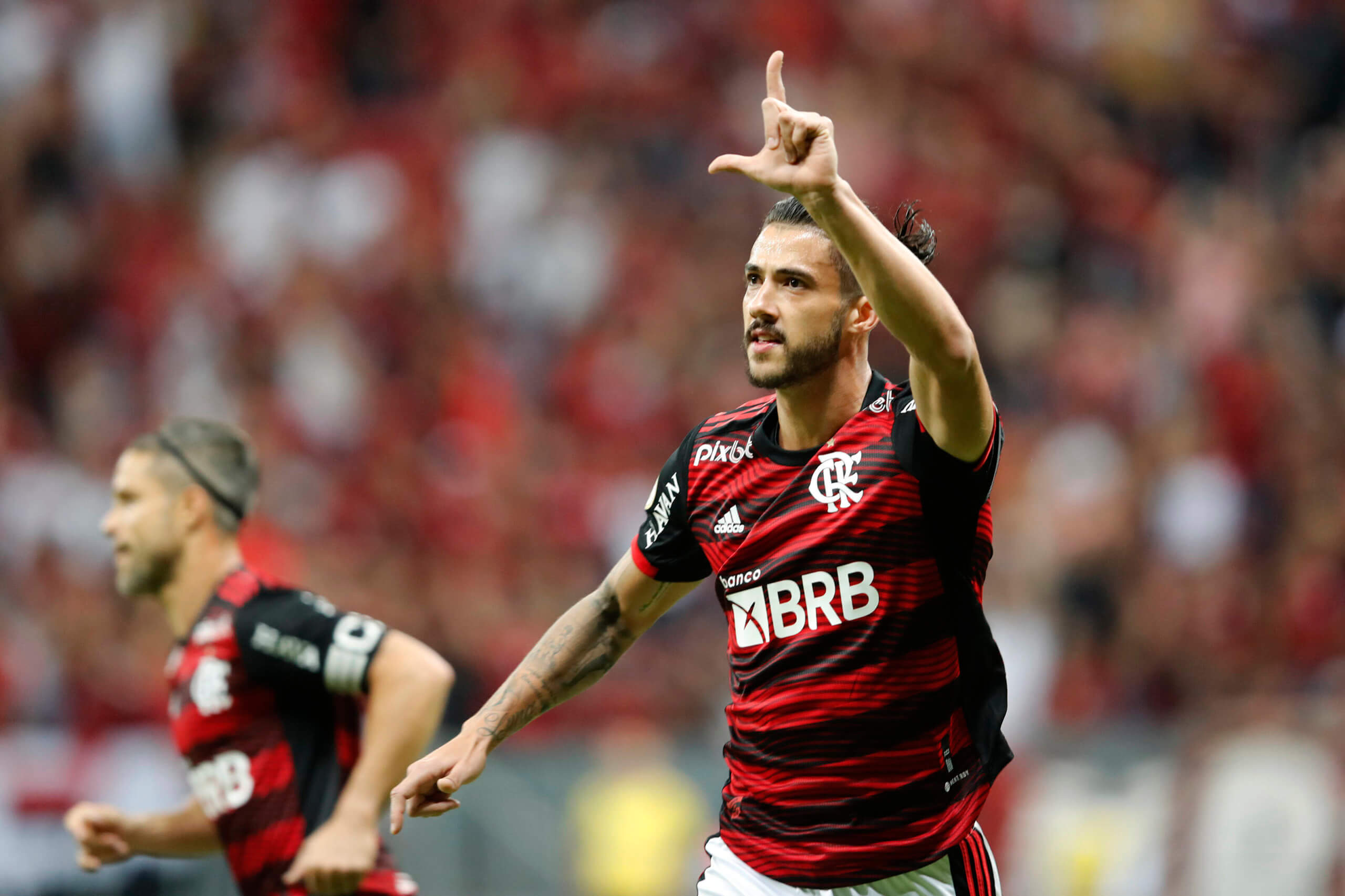 Gustavo Henrique marcou na vitória do Flamengo sobre o Coritiba, pelo Brasileirão