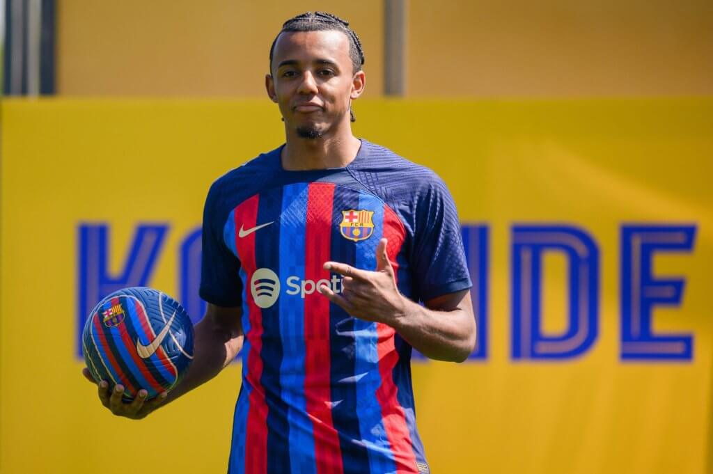 Koundé reforça o Barcelona