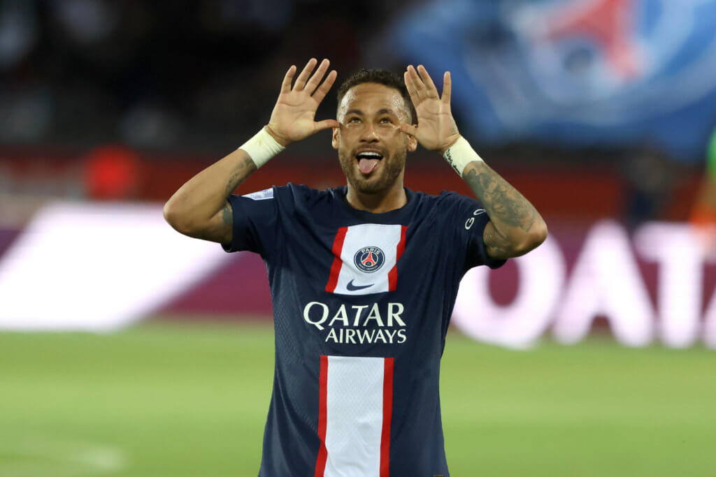 Neymar comemora mais um gol pelo PSG na temporada