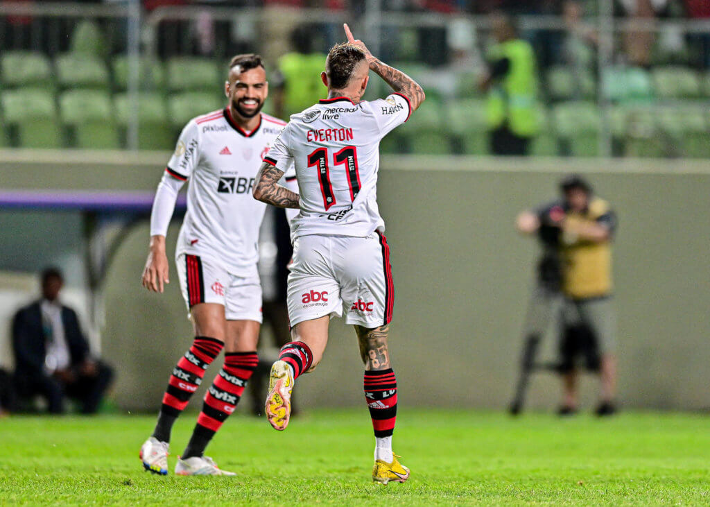 Everton Cebolinha marcou o segundo gol do Flamengo