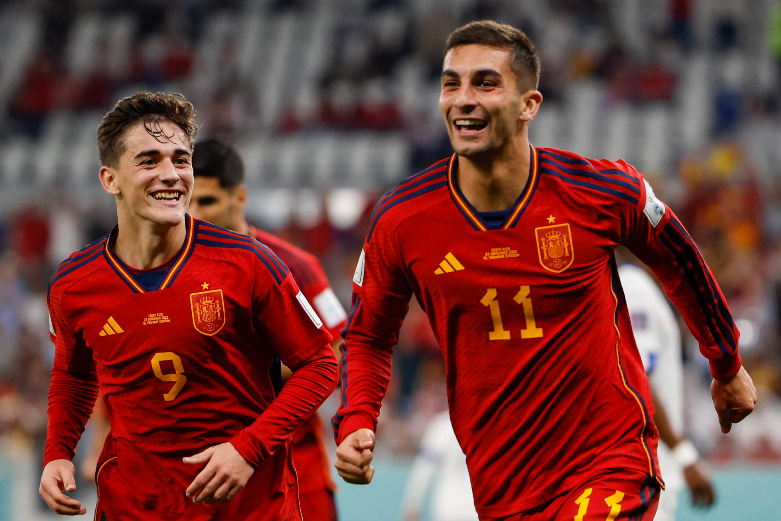 Os garotos Gavi e Ferrán Torres brilharam na goleada da Espanha