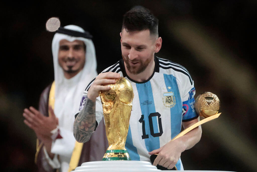 Messi, campeão e melhor jogador da Copa