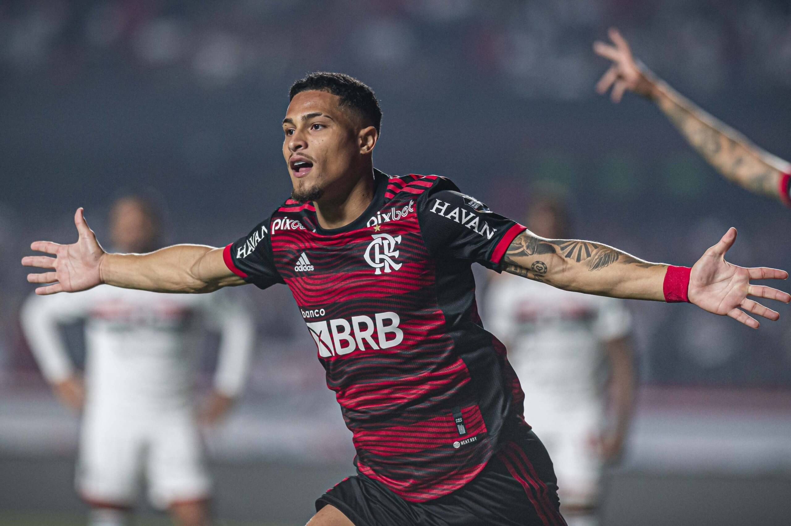 João Gomes está de saída do Flamengo