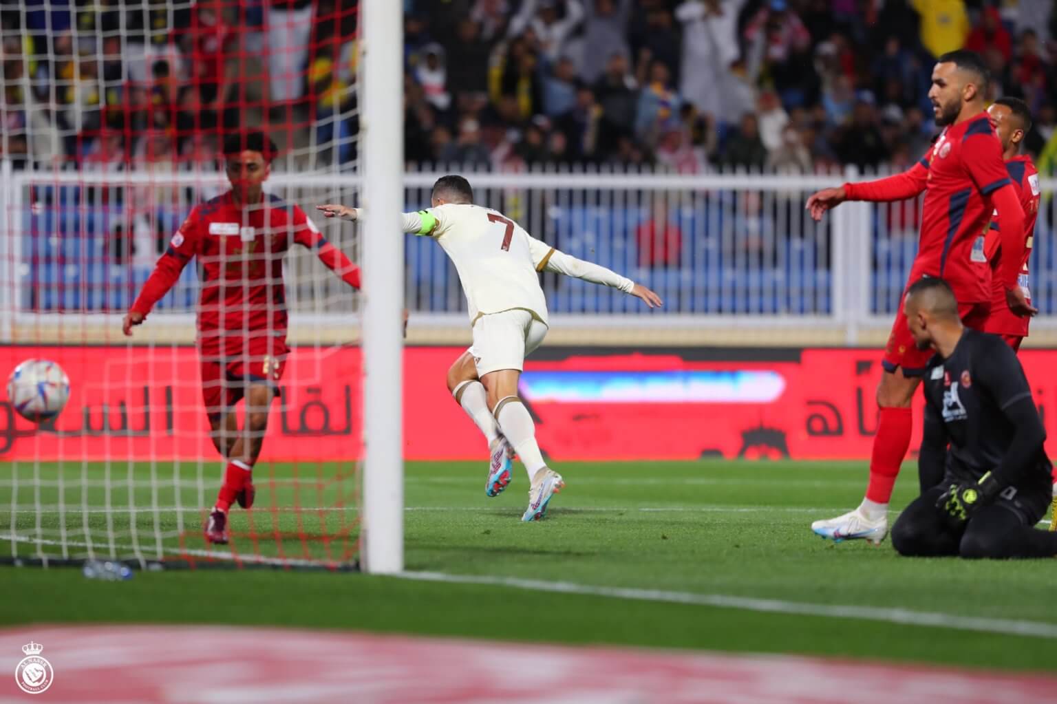 Cristiano Ronaldo Marca Três Vezes Em Goleada Do Al Nassr Pelo Campeonato Saudita 5225