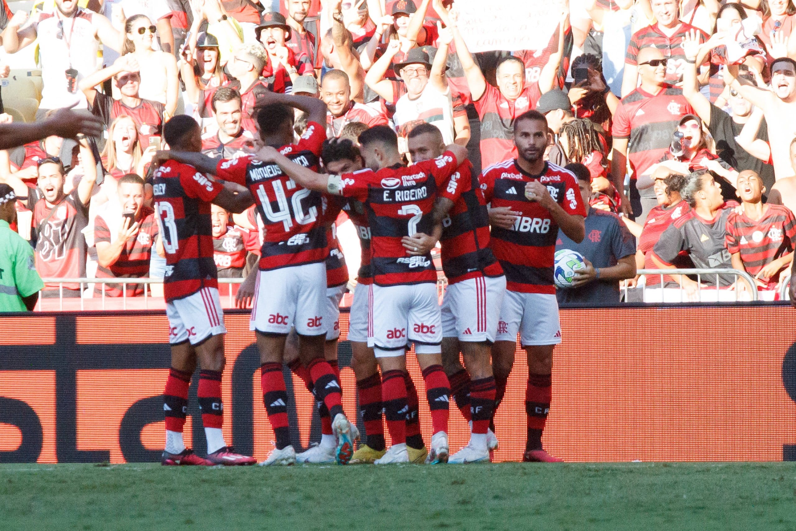 Brazilian Soccer Championship: Flamengo vs Coritiba