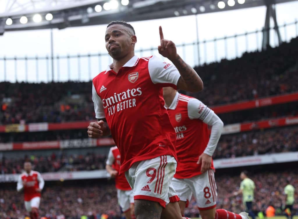 Gabriel Jesus comemora um dos seus gols pelo Arsenal