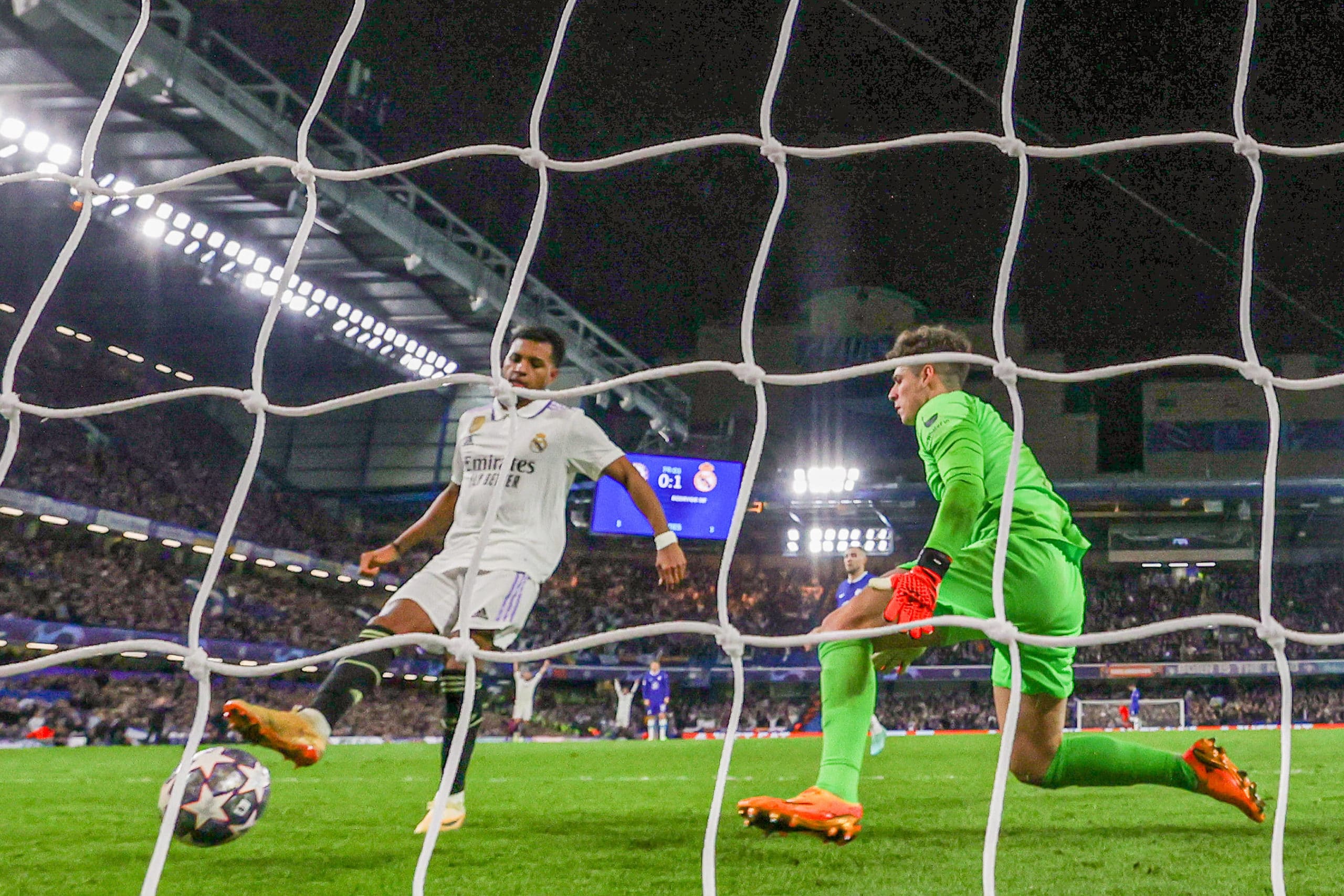 Rodrygo coloca a bola na rede no segundo gol do Real Madrid