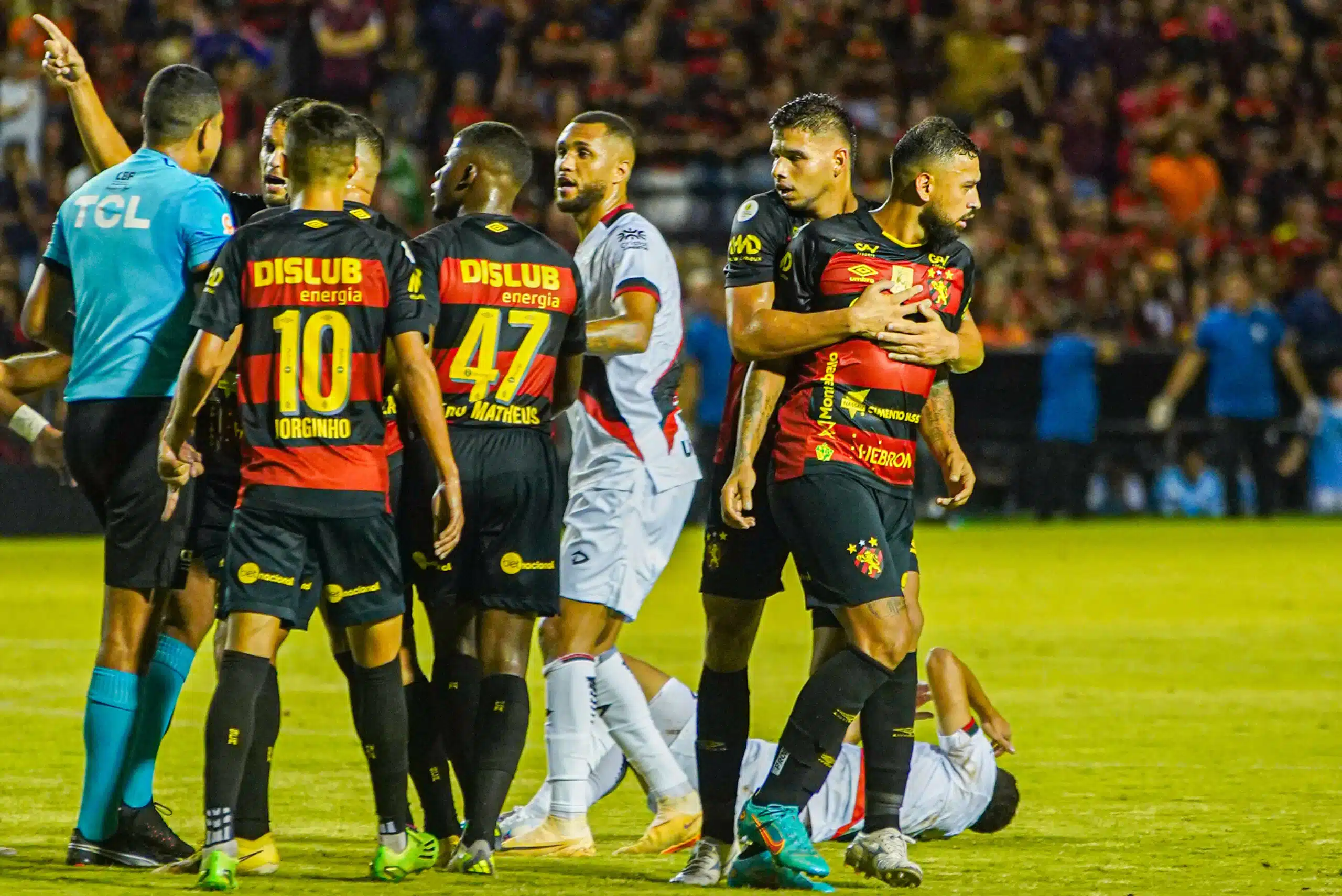 Palpite Vitória x Sport: 18/11/2023 - Brasileirão Série B