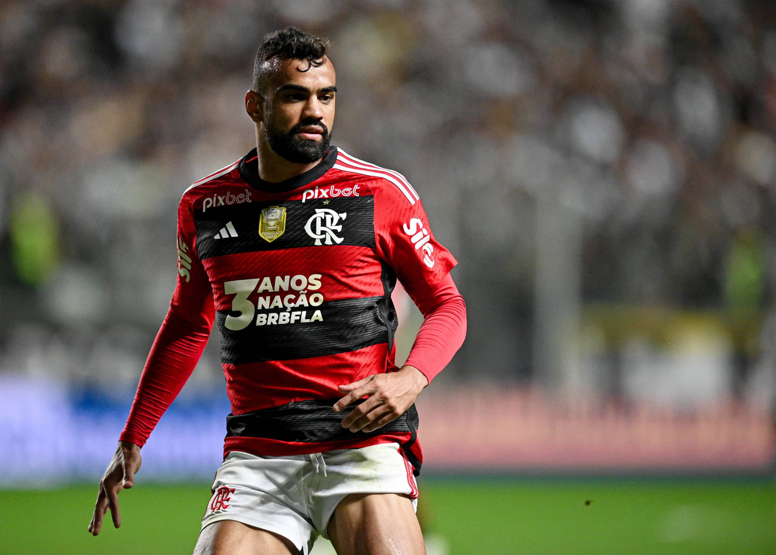 Fabrício Bruno renovou contrato com o Flamengo