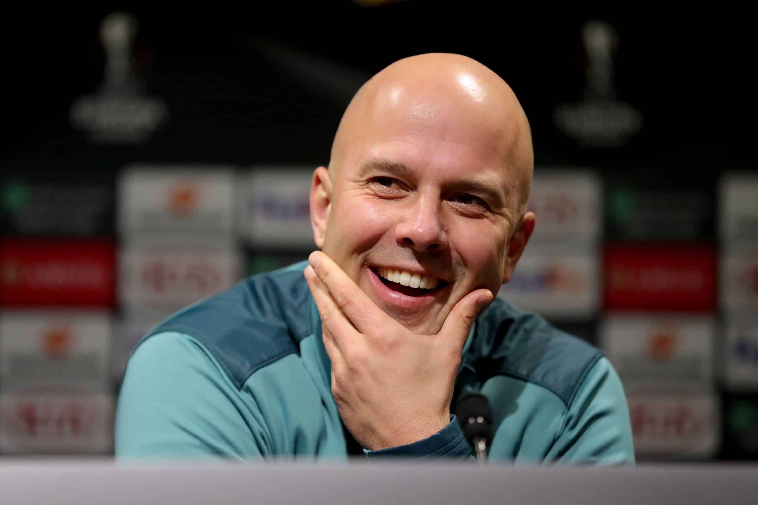 Arne Slot, do Feyenoord, deve assumir o Liverpool no lugar de Klopp