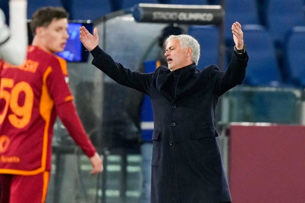 Mourinho foi demitido da Roma em janeiro