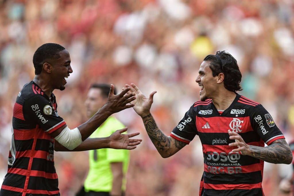 Lorran e Pedro marcaram os gols do Flamengo no jogo