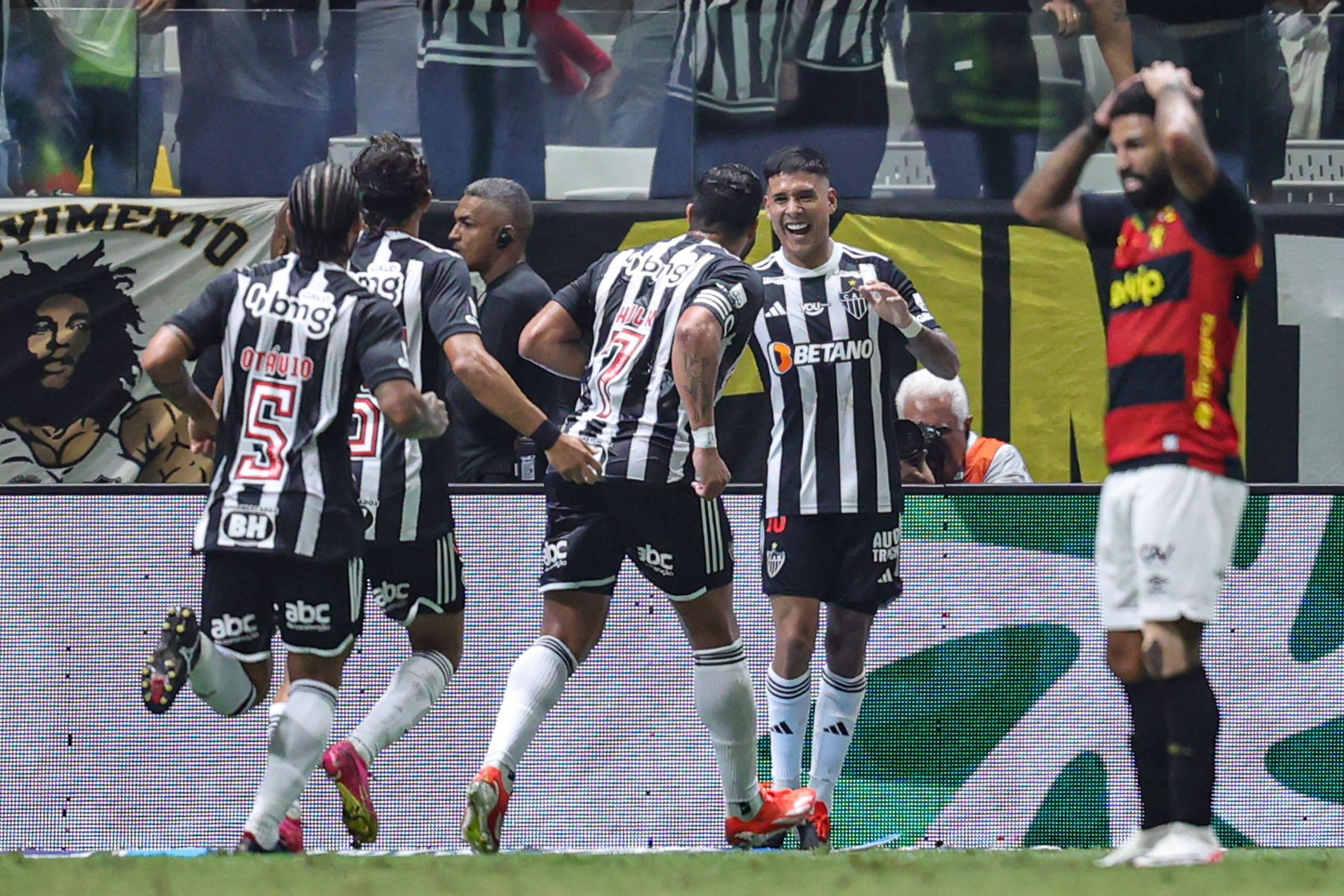Atlético-MG vence o Sport por 2 a 0 e abre vantagem na Terceira Fase da Copa do Brasil