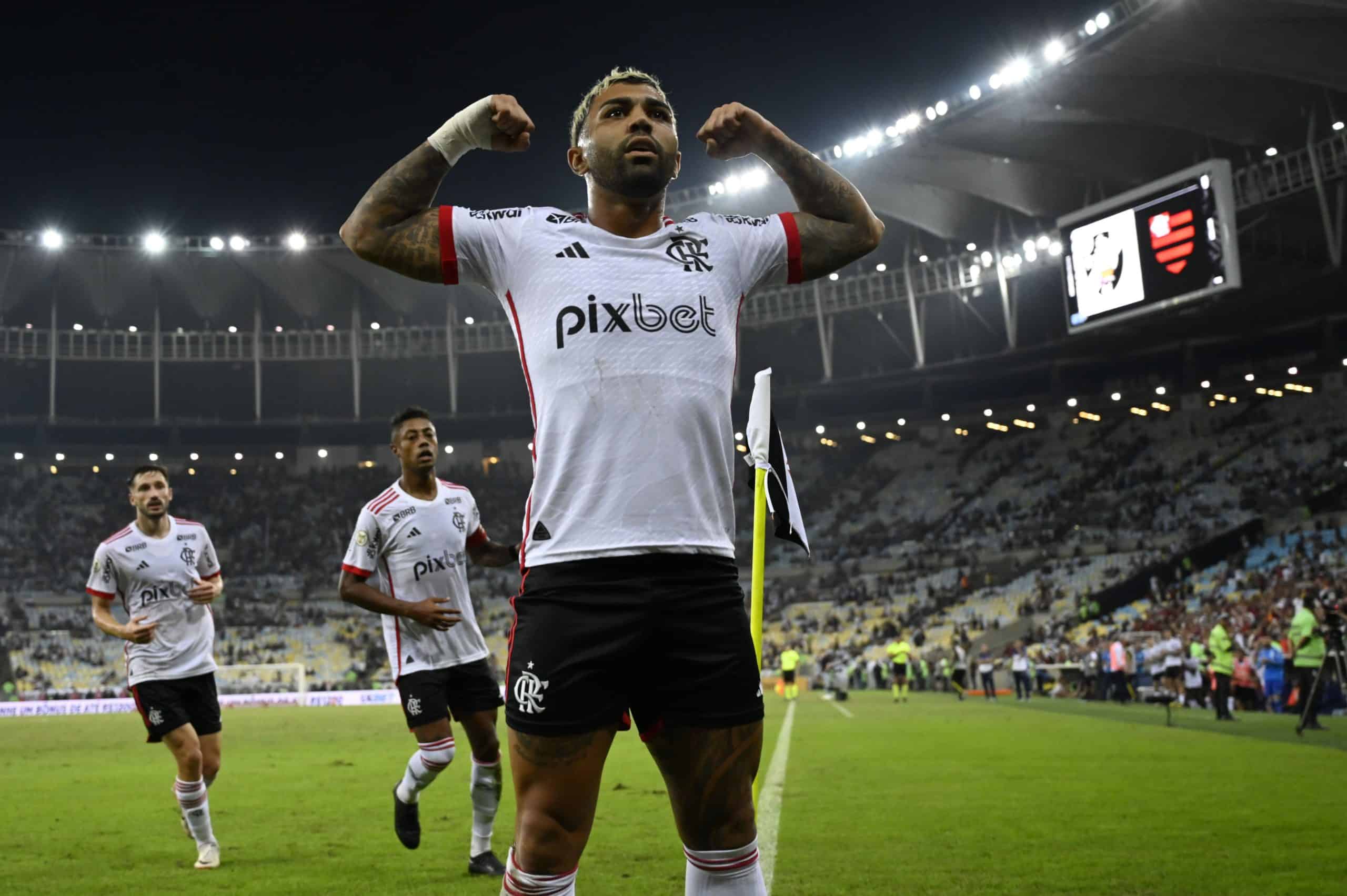 Gabigol voltou a marcar pelo Flamengo na goleada sobre o Vasco