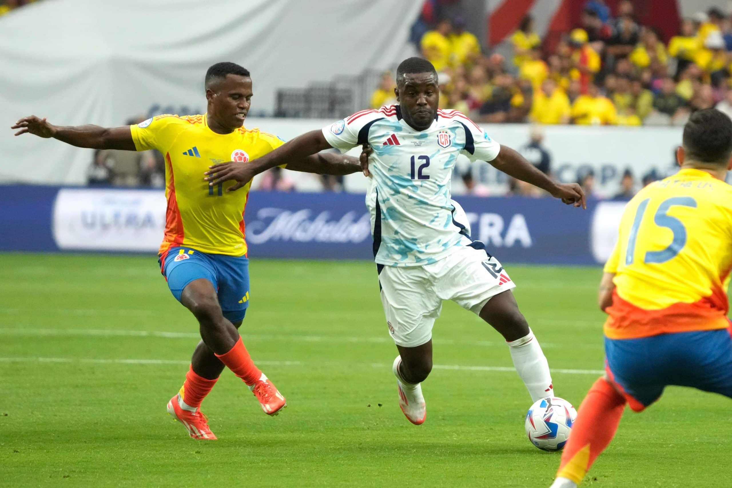 Joel Campbell vai reforçar o Atlético-GO na Série A