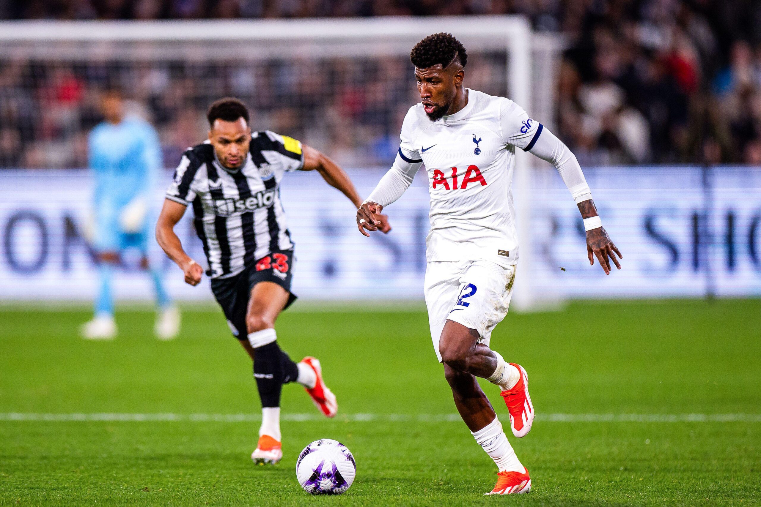 Emerson Royal vai trocar o Tottenham pelo Milan