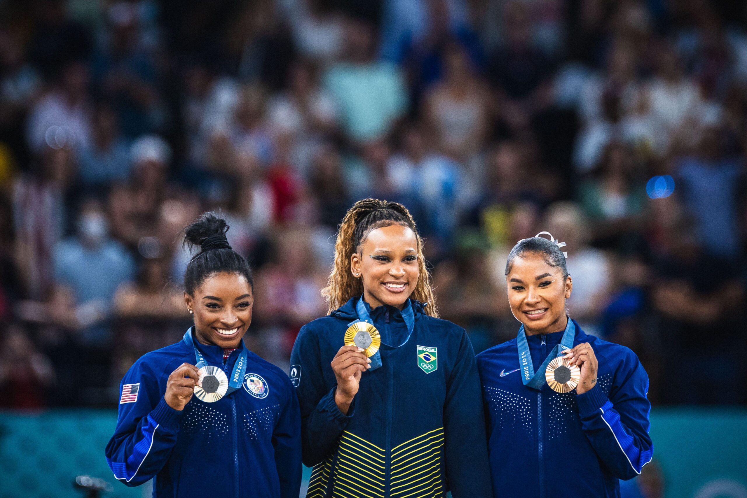 Rebeca Andrade levou o ouro para o Brasil no solo