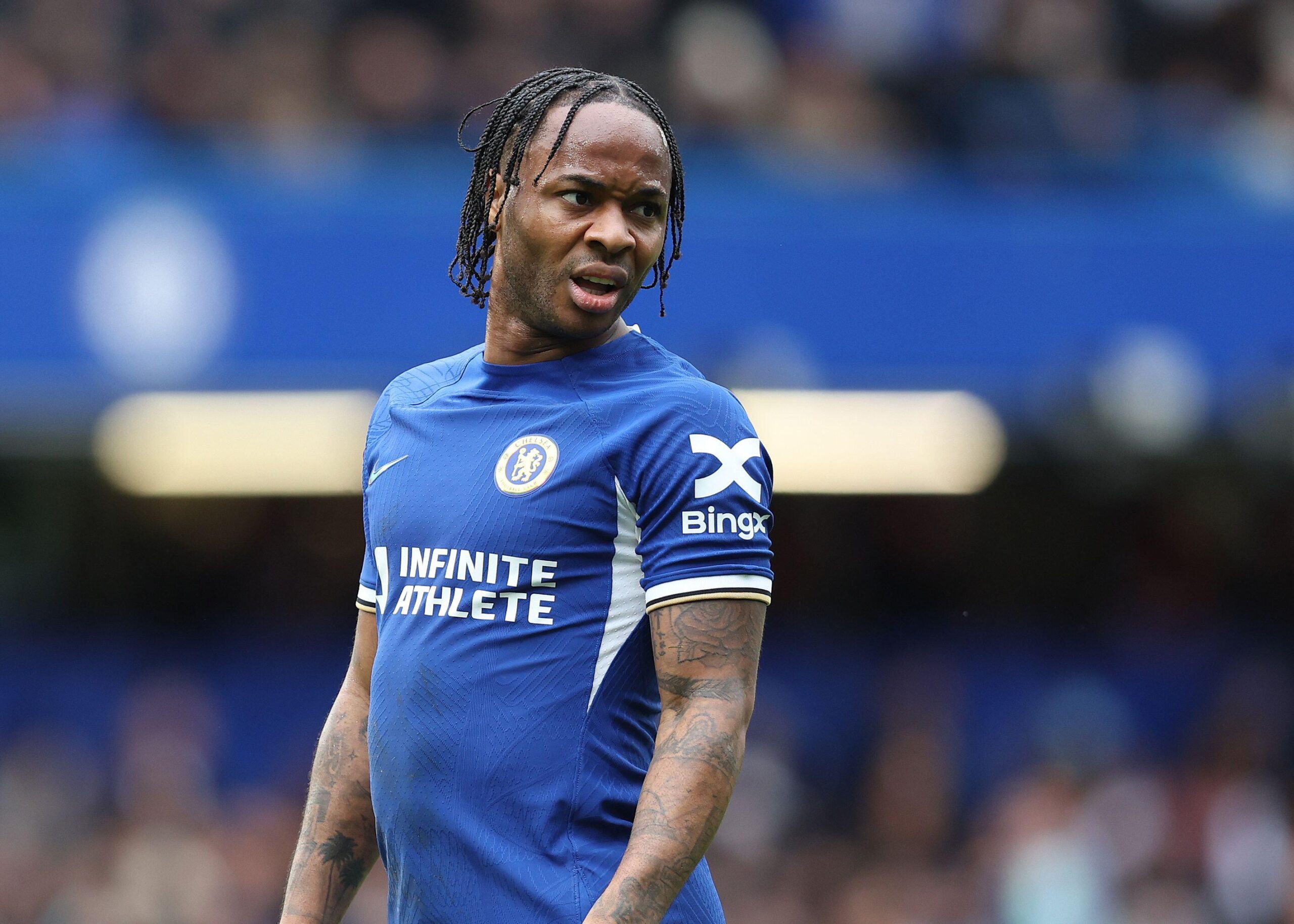 Sterling pode deixar o Chelsea ainda nesta janela