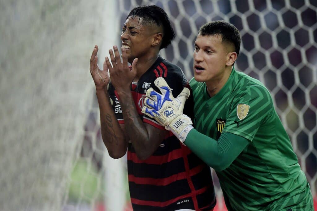 BH passou em branco e Flamengo foi derrotado pelo Peñarol