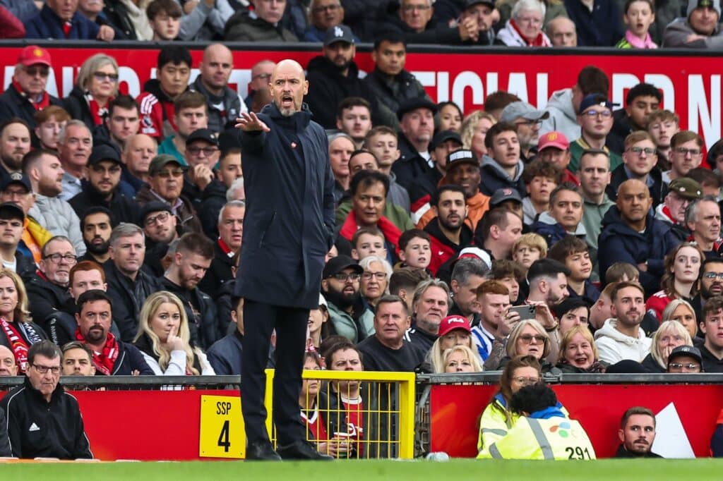 Ten Hag está balançando no Manchester