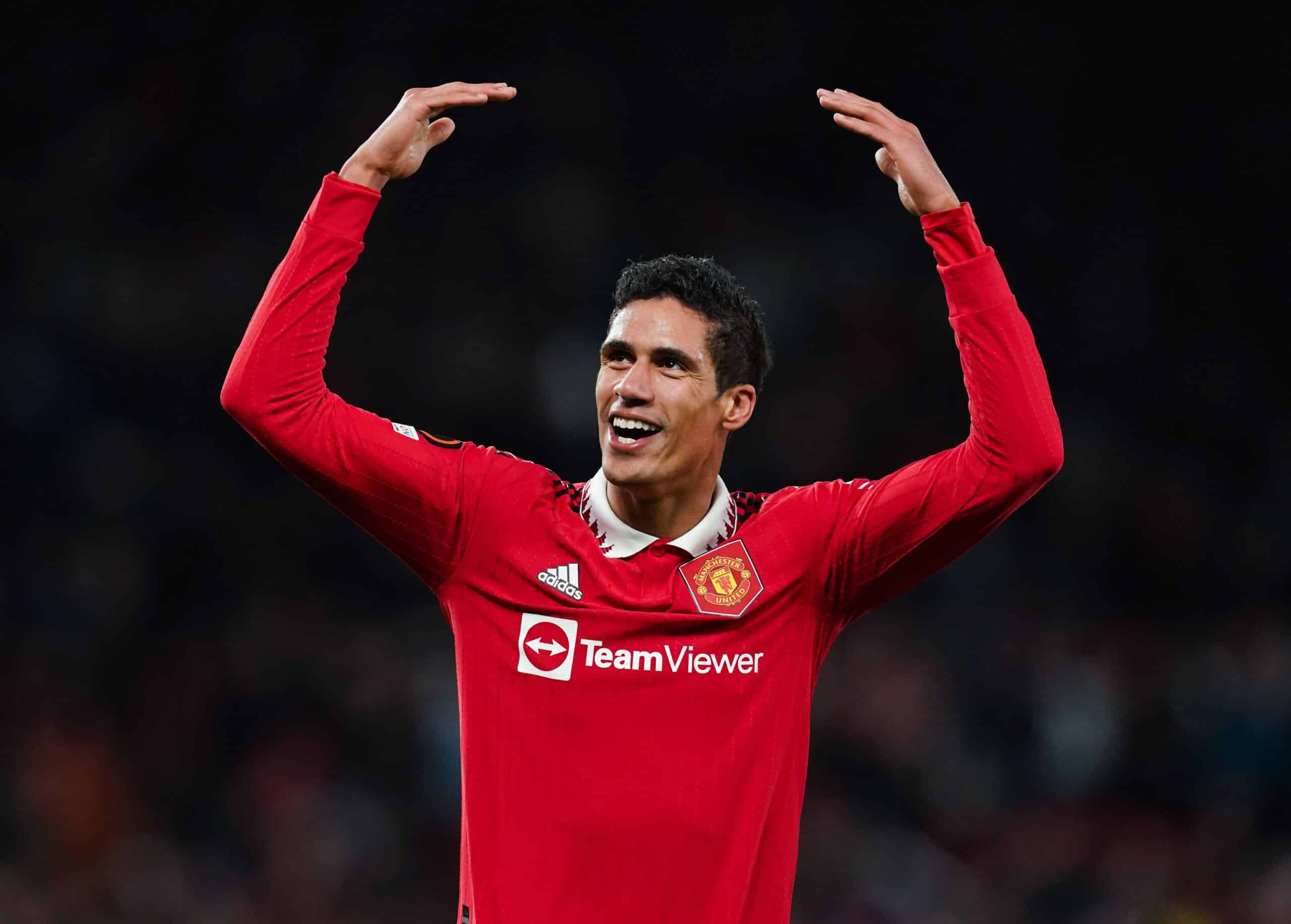 Varane com a camisa do Manchester United