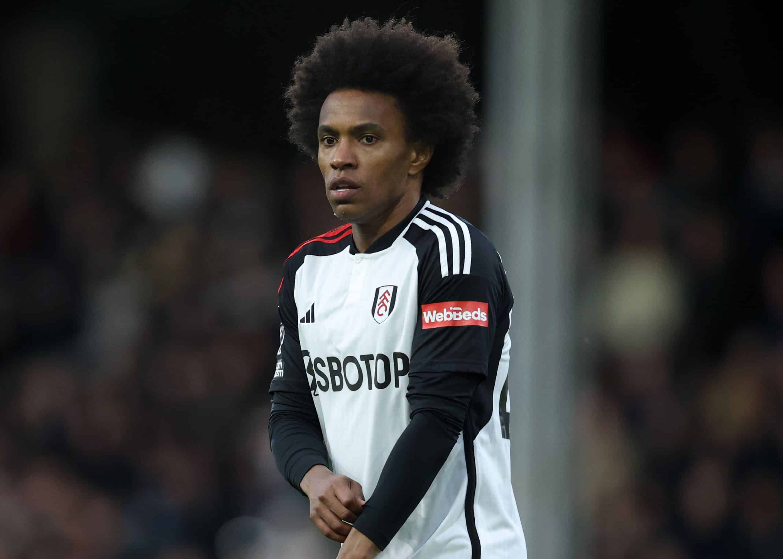 Willian reforça o Olympiacos após passagem pelo Fulham