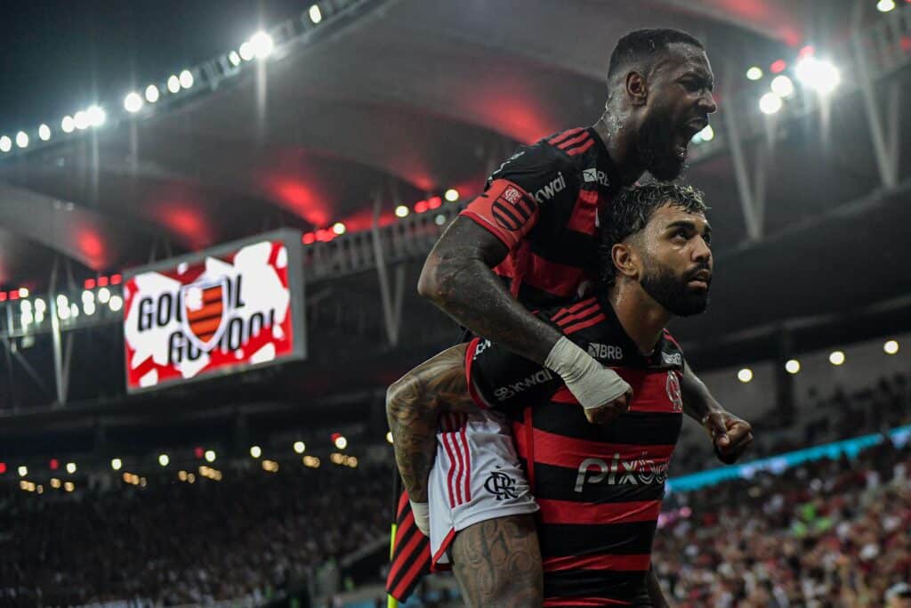 Gabigol chegou a balançar a rede, mas o gol foi anulado