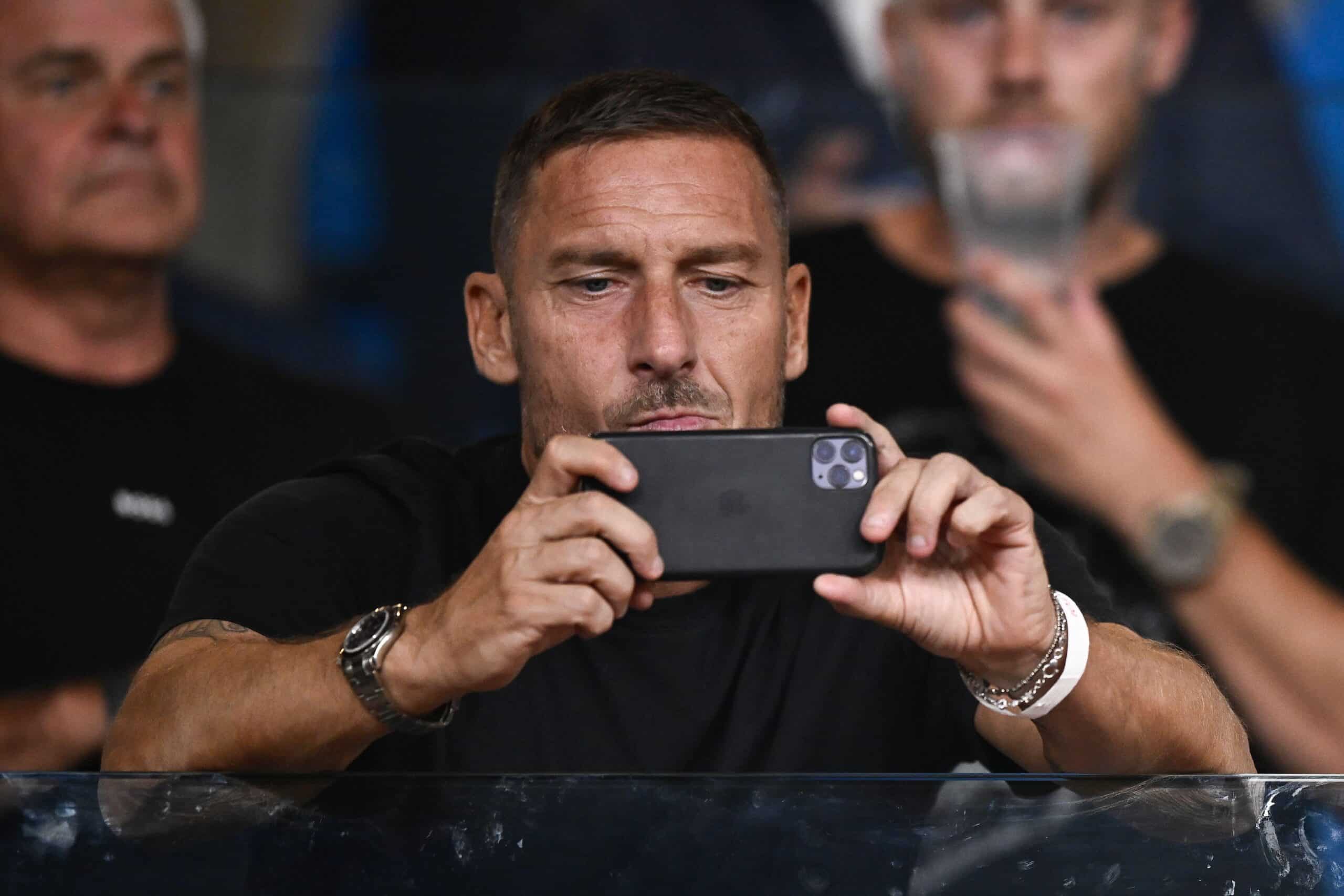 Aos 48 anos, Totti não descarta volta aos gramados