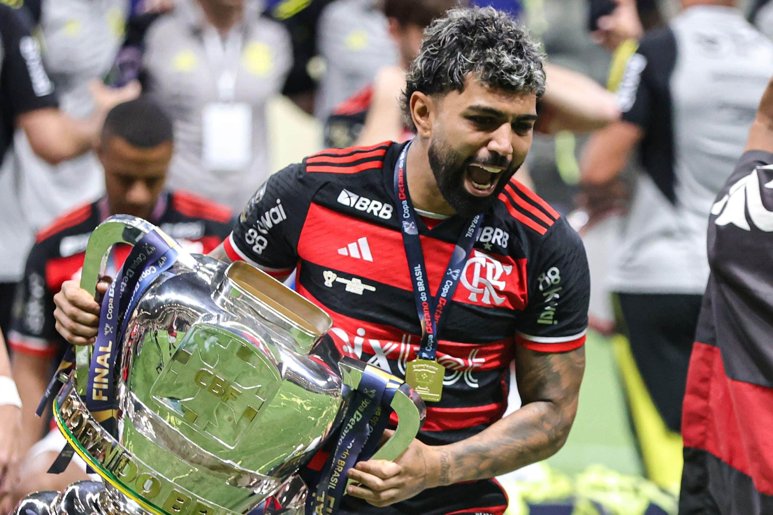 Gabigol comemora o título da Copa do Brasil