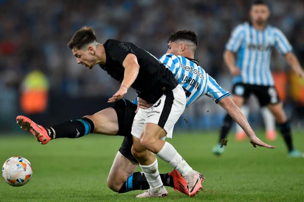 Garro pouco fez e o Corinthians acabou eliminado