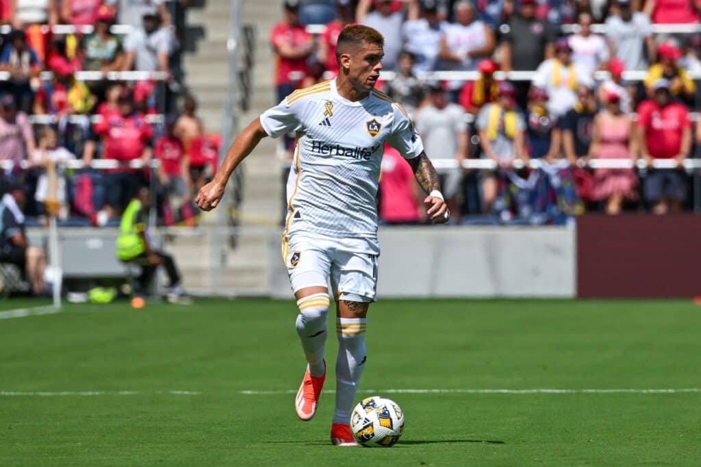 Gabriel Pec vem se destacando no Los Angeles Galaxy