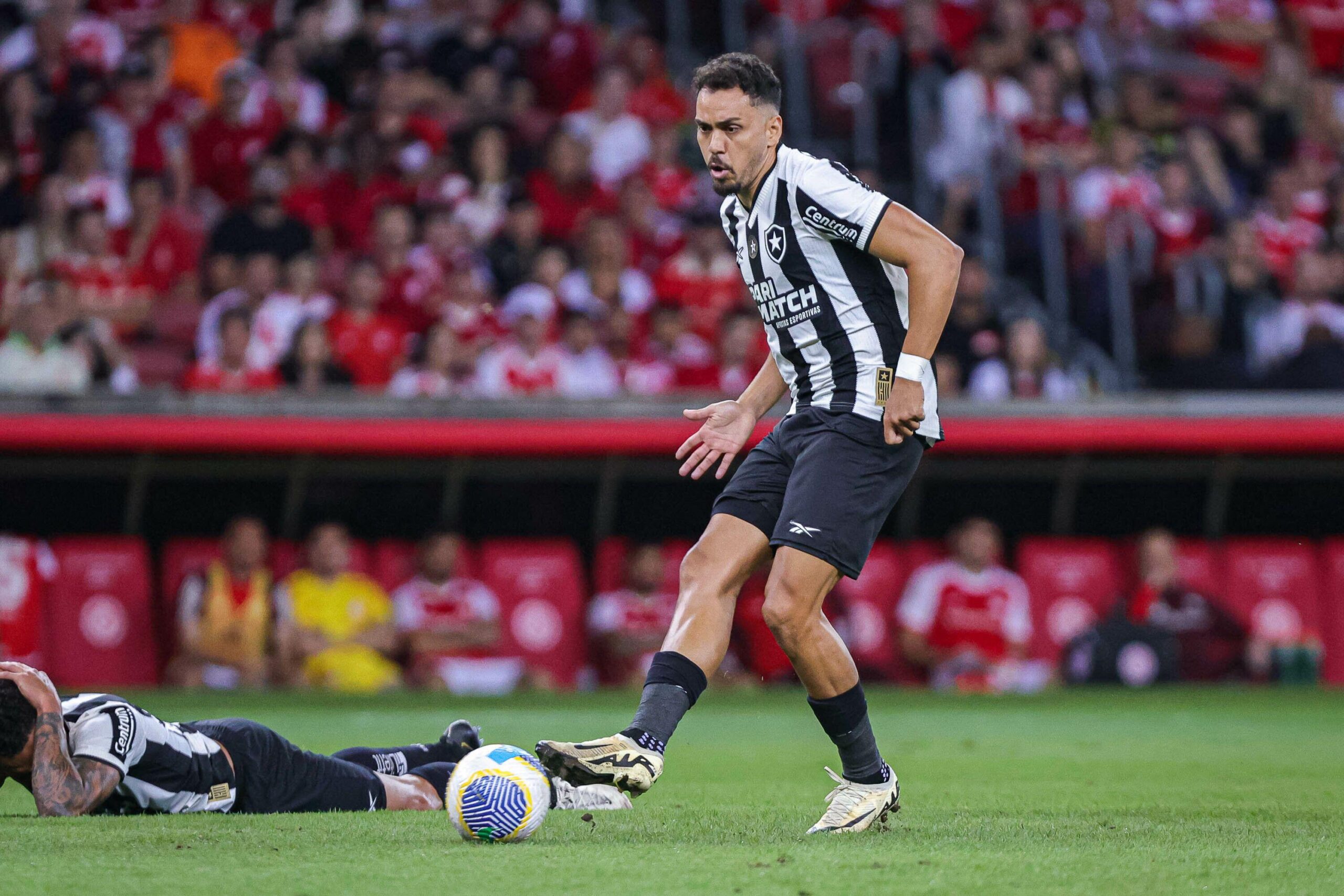 Eduardo em ação pelo Botafogo