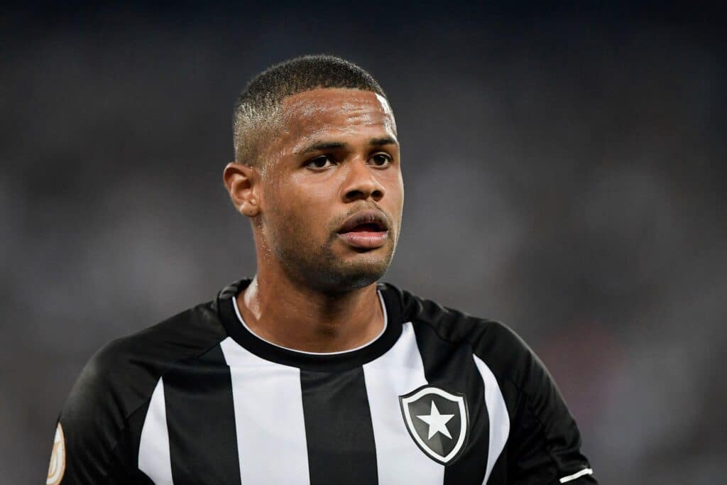 Júnior Santos pode trocar o Botafogo pelo Galo