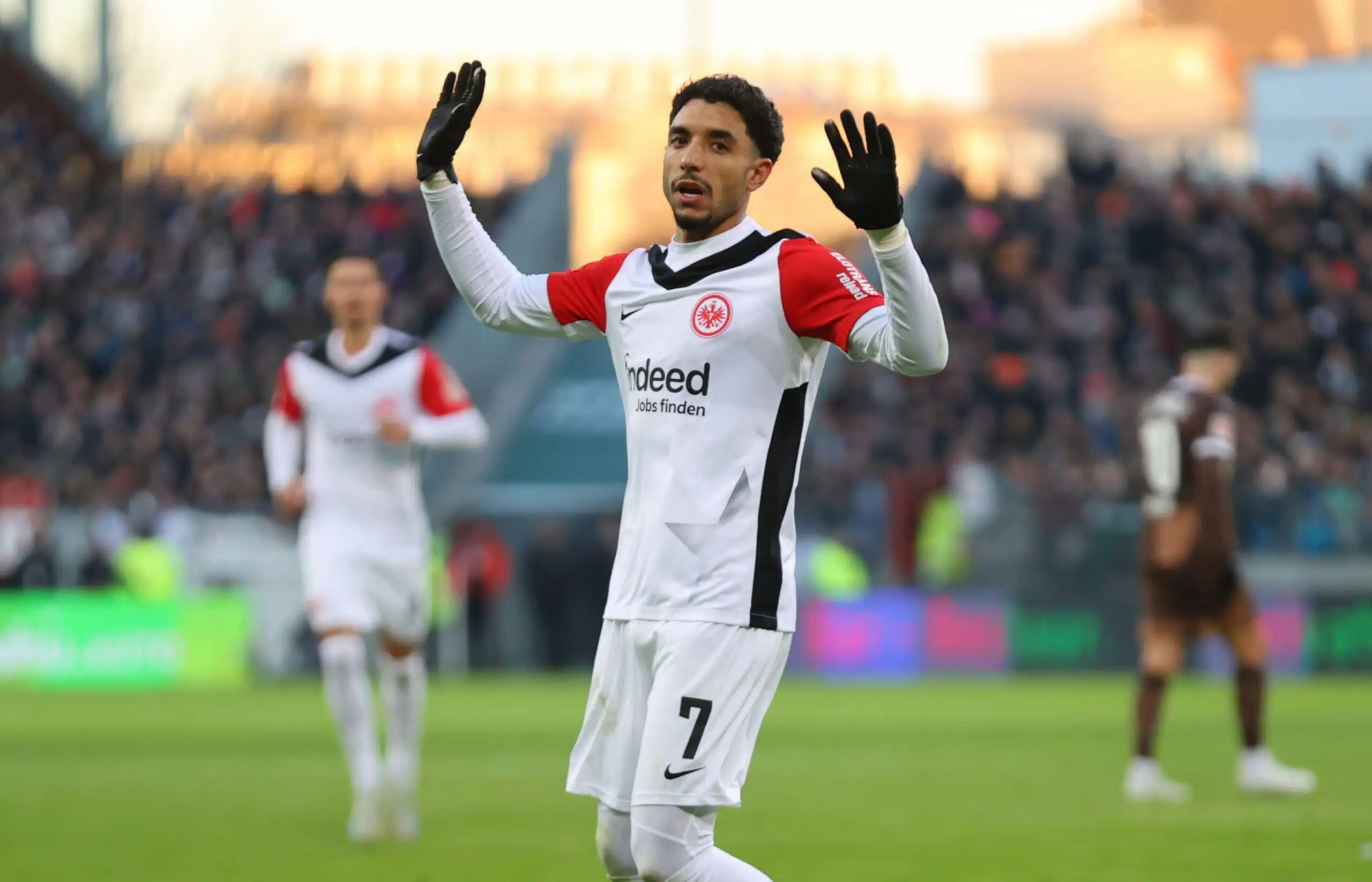 Marmoush vem se destacando pelo Frankfurt