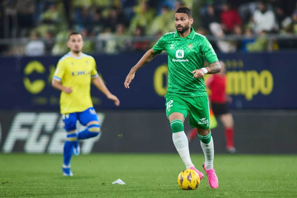 Willian José em ação pelo Bétis