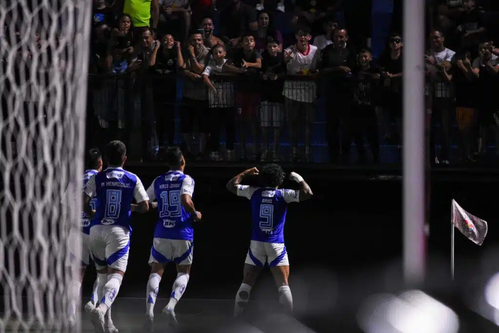 Gabigol deixou o dele com a camisa do Cruzeiro