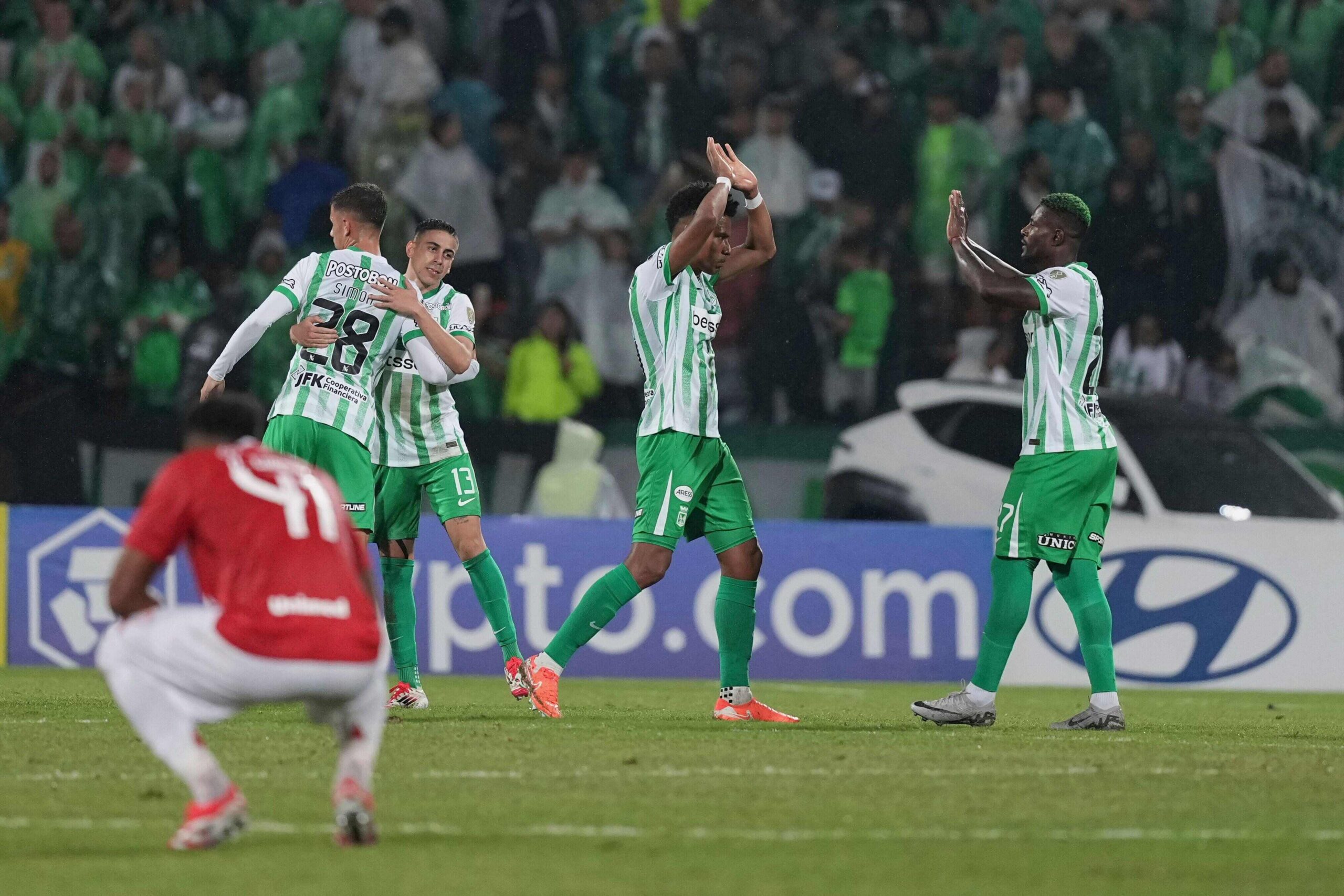 Internacional perde para o Atlético Nacional e cai para terceiro no Grupo F da Libertadores; odds