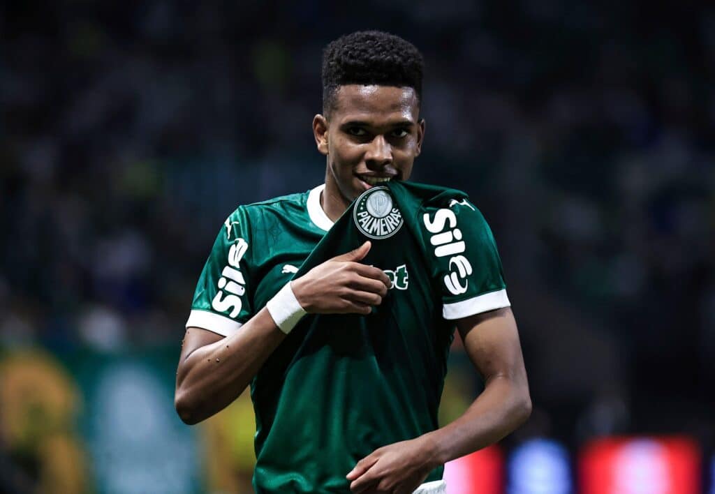 Estêvão deu show e comandou a vitória do Palmeiras