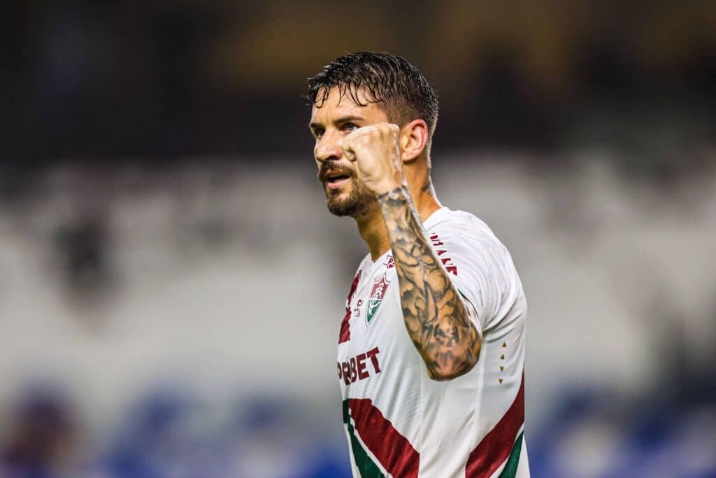 Everaldo passa a ser a principal esperança de gols do Fluminense