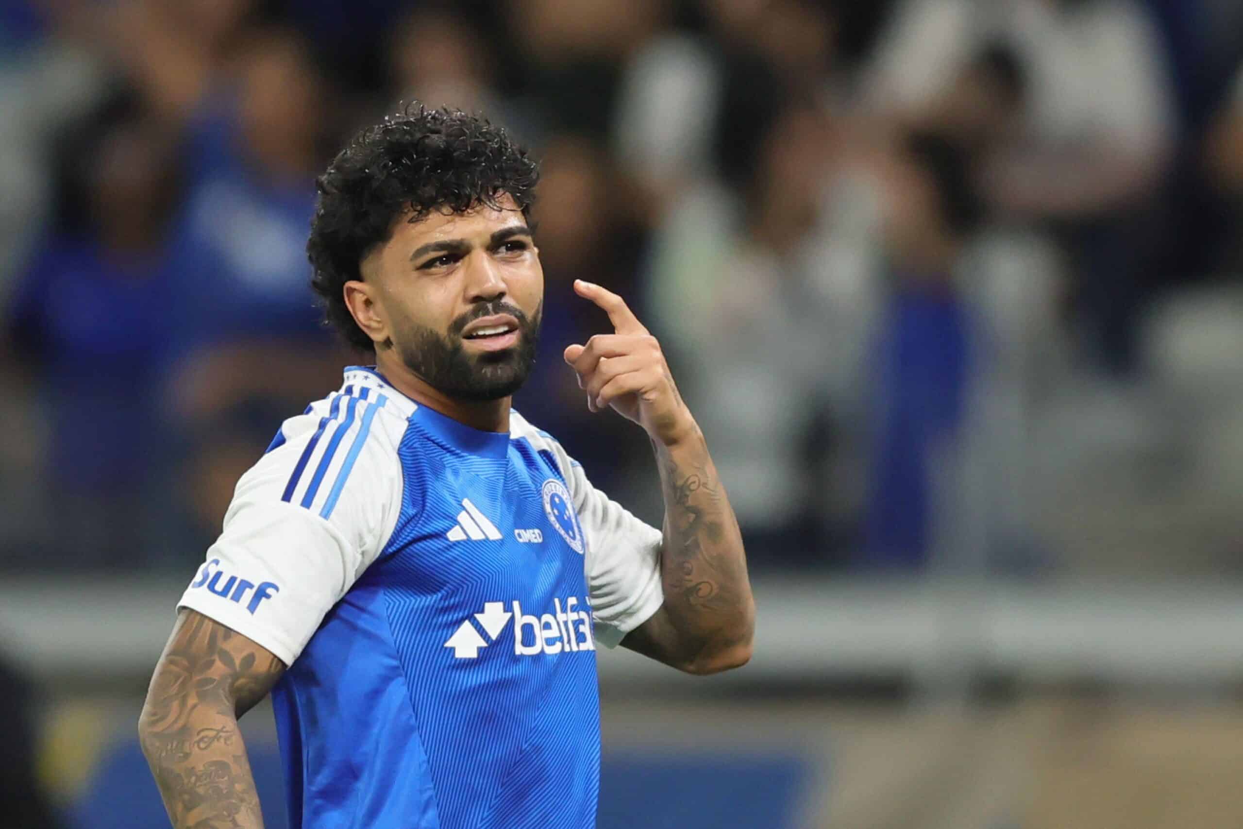 Gabigol marca, Cruzeiro vence o Flamengo e cola nos líderes do Brasileiro; odds dos próximos jogos