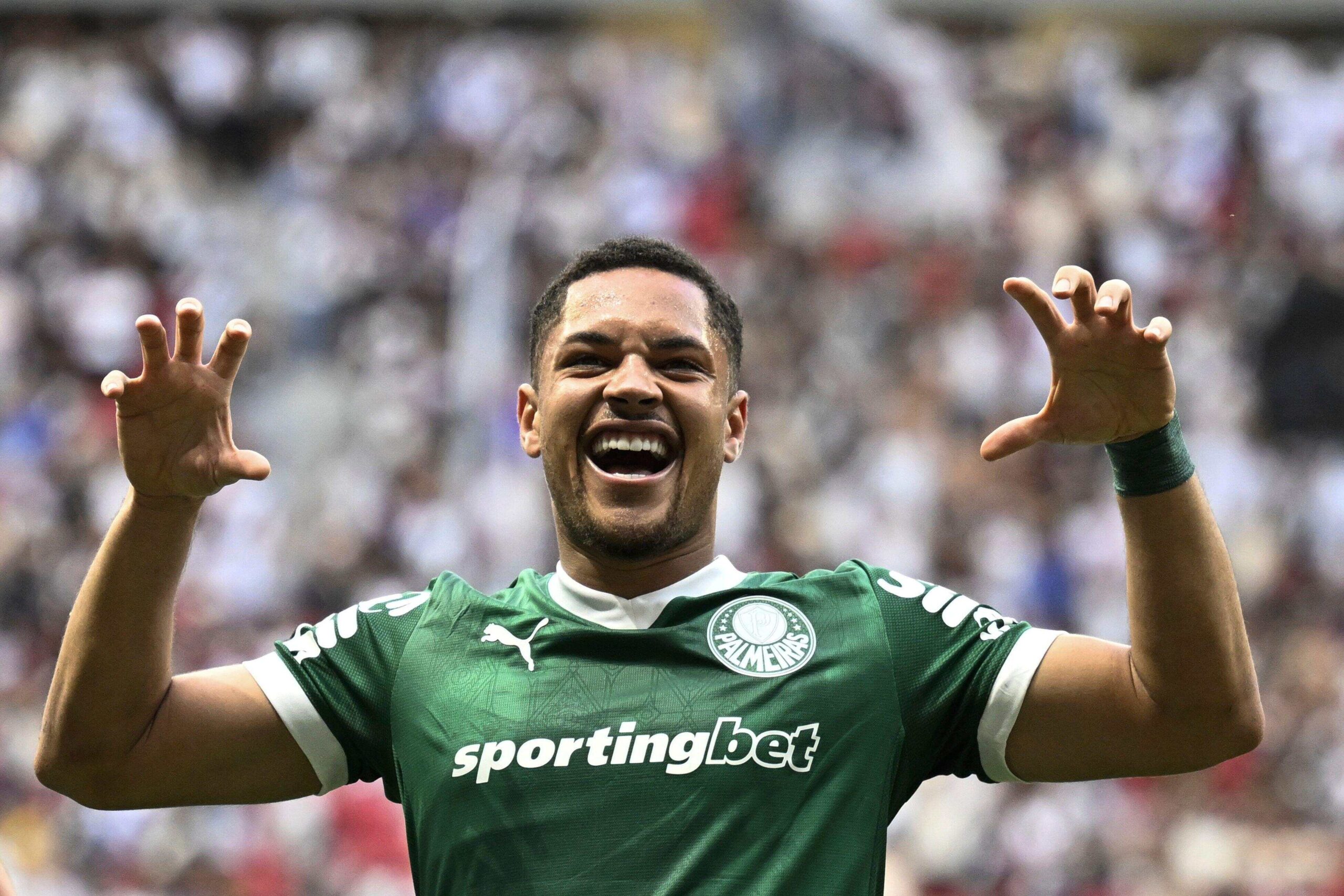 Vitor Roque desencanta, Palmeiras vence o Vasco, pelo Brasileirão, e é líder; odds dos próximos jogos