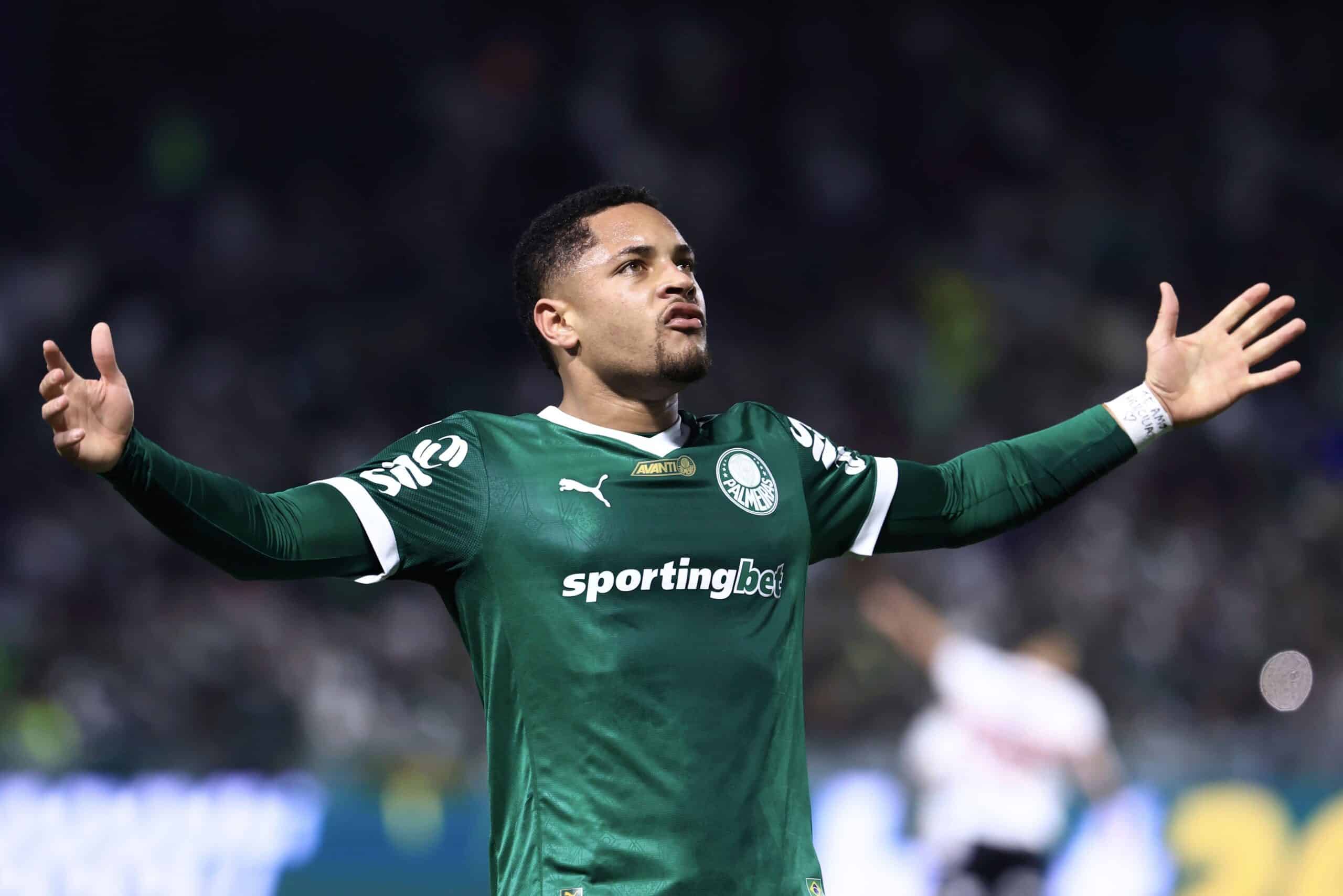 Vitor Roque marca e recoloca o Palmeiras na liderança do Brasileirão; odds do próximo jogo