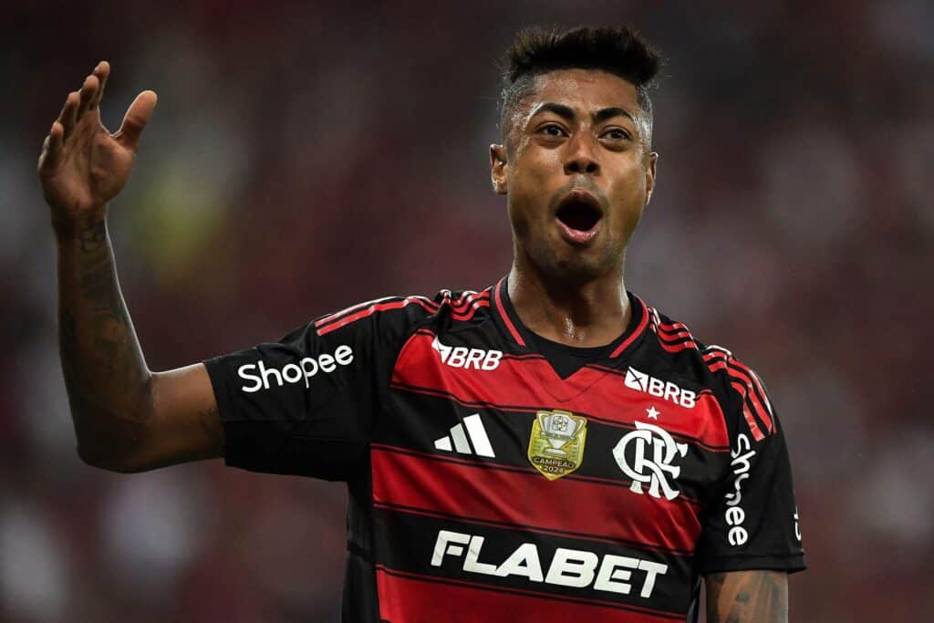 Flamengo, de Bruno Henrique, é favorito nas duas competições